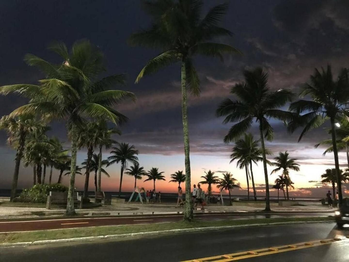 Apartamento Kit Net Pe Na Areia プライア・グランデ エクステリア 写真